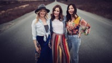 The Ennis Sisters image