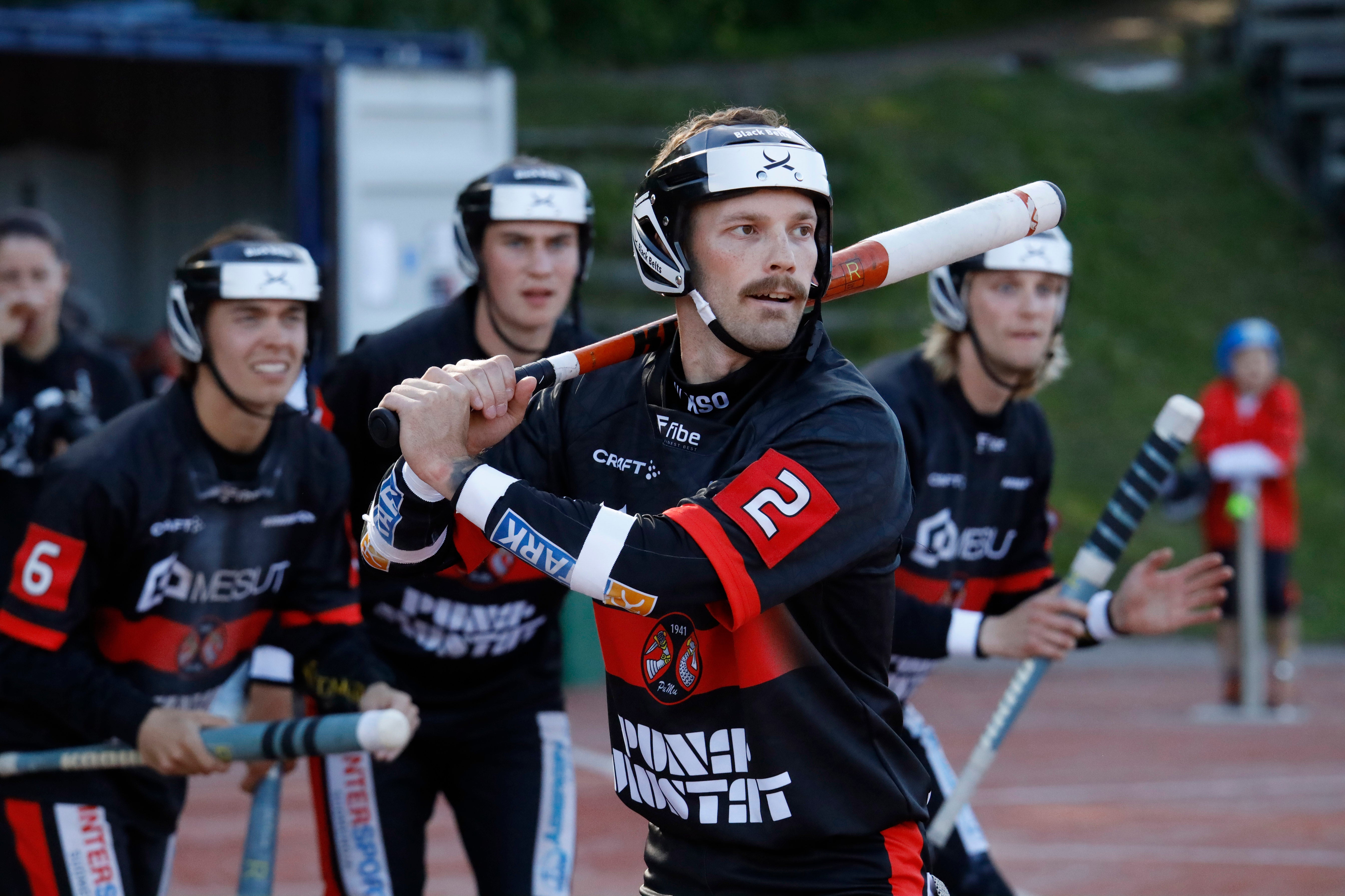 Puna-Mustat - Seinäjoen Maila-Jussit