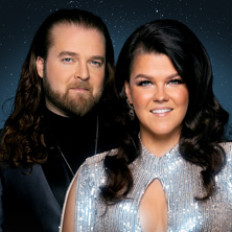Saara Aalto & Teemu Roivainen - Rakkaustarina Saara Aalto & Teemu Roivainen - Rakkaustarina image