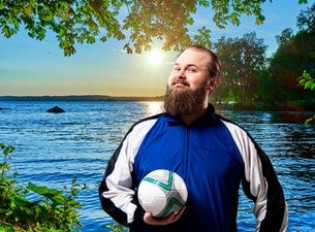 Raparperitaivas - ilta Göstan ja Leavingsin kanssa image