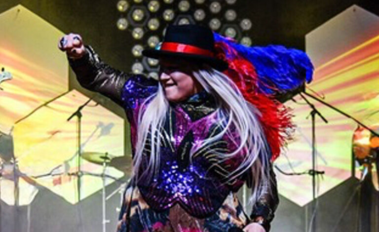 Noora Louhimo Experience, Trust No One