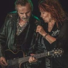 Virve Rosti, Freeman ja Menneisyyden Vangit image