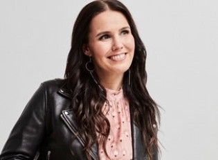Anne Mattila - Perutaan häät - 20-vuotisjuhlakiertue image