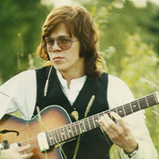 Mikko Alatalo - Maalaispojasta 50 vuotta image