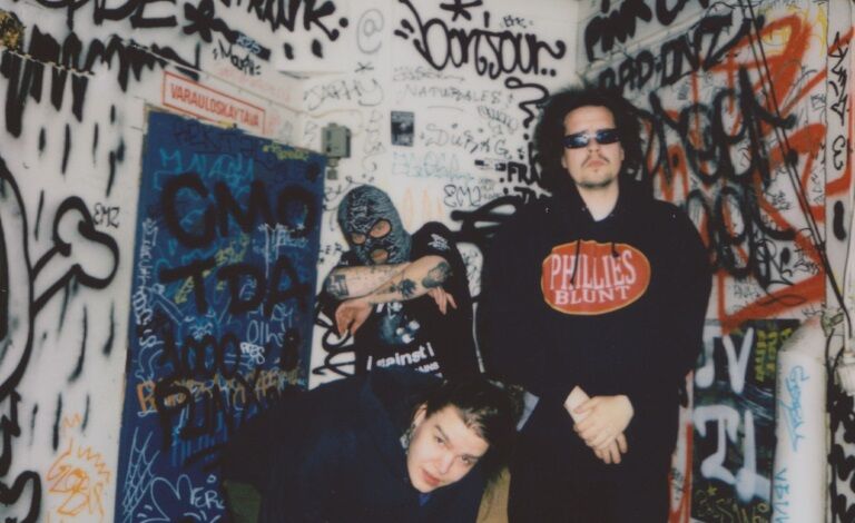 Eevil Stöö + Kriso