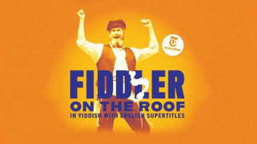 Fiddler on the Roof in Yiddish image