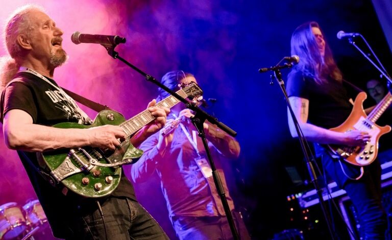 Samla Mammas Manna (SWE)