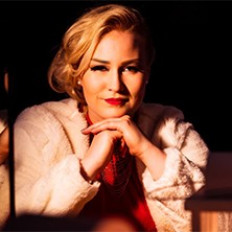 Noora Louhimo – Joulun hetki