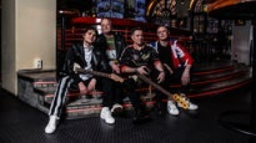 NOICE - 1975-2025 DU LEVER BARA EN GÅNG