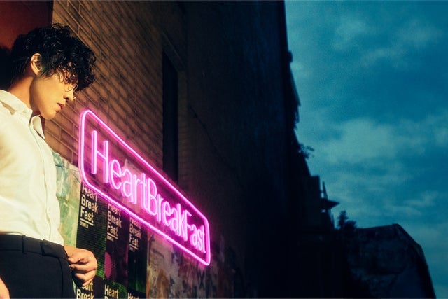 Crowd Lu "HeartBreakFast" World Tour