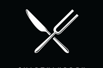 Svartklubben - Mat och standup i mörker image