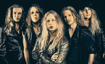 Shiraz Lane, Falling Pyramids