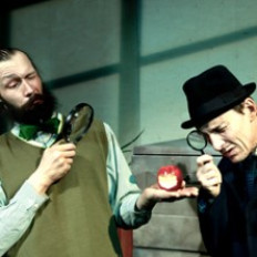 Race Horse Company & Circo Aereo: Etsivät