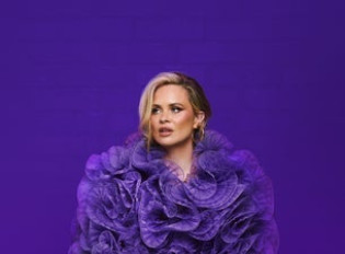 Joanne McNally - Pinotphile