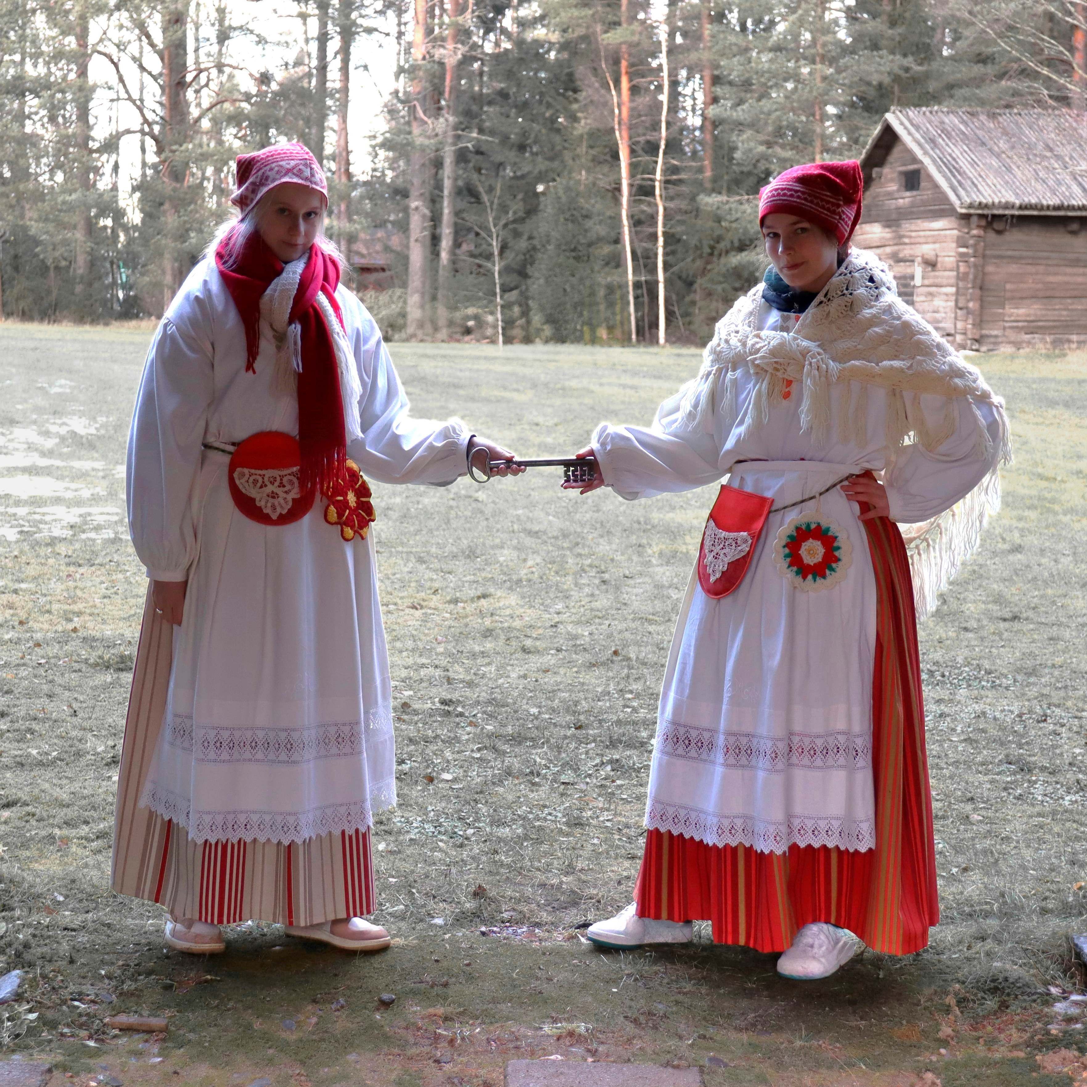 FT Teppo Ylitalon luento: KylÃ¤n kohoralla komiasti