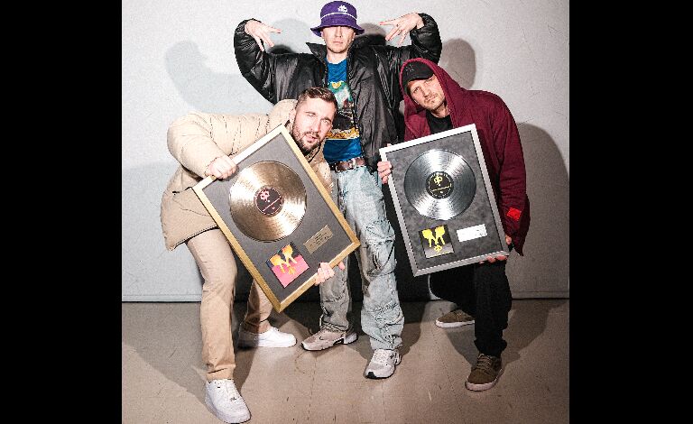 JXO 10v, Kosola, Nelikasi