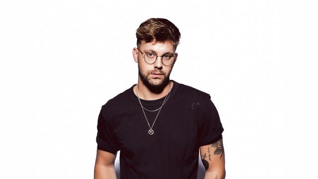 Virginia To Vegas, Living Room for Small