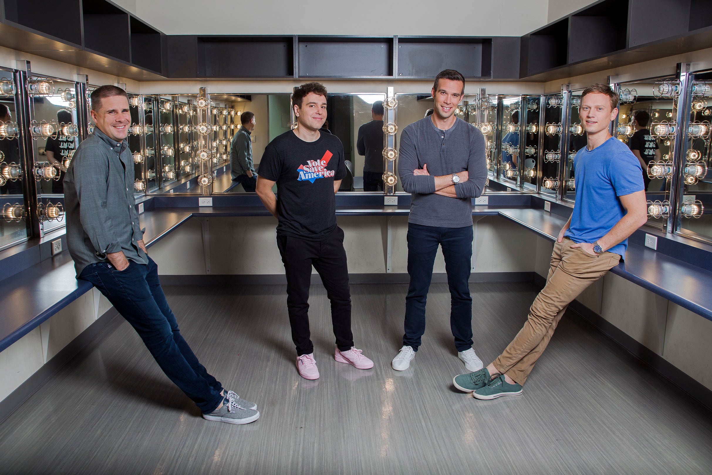 Pod Save America - Hopefully Just Visiting