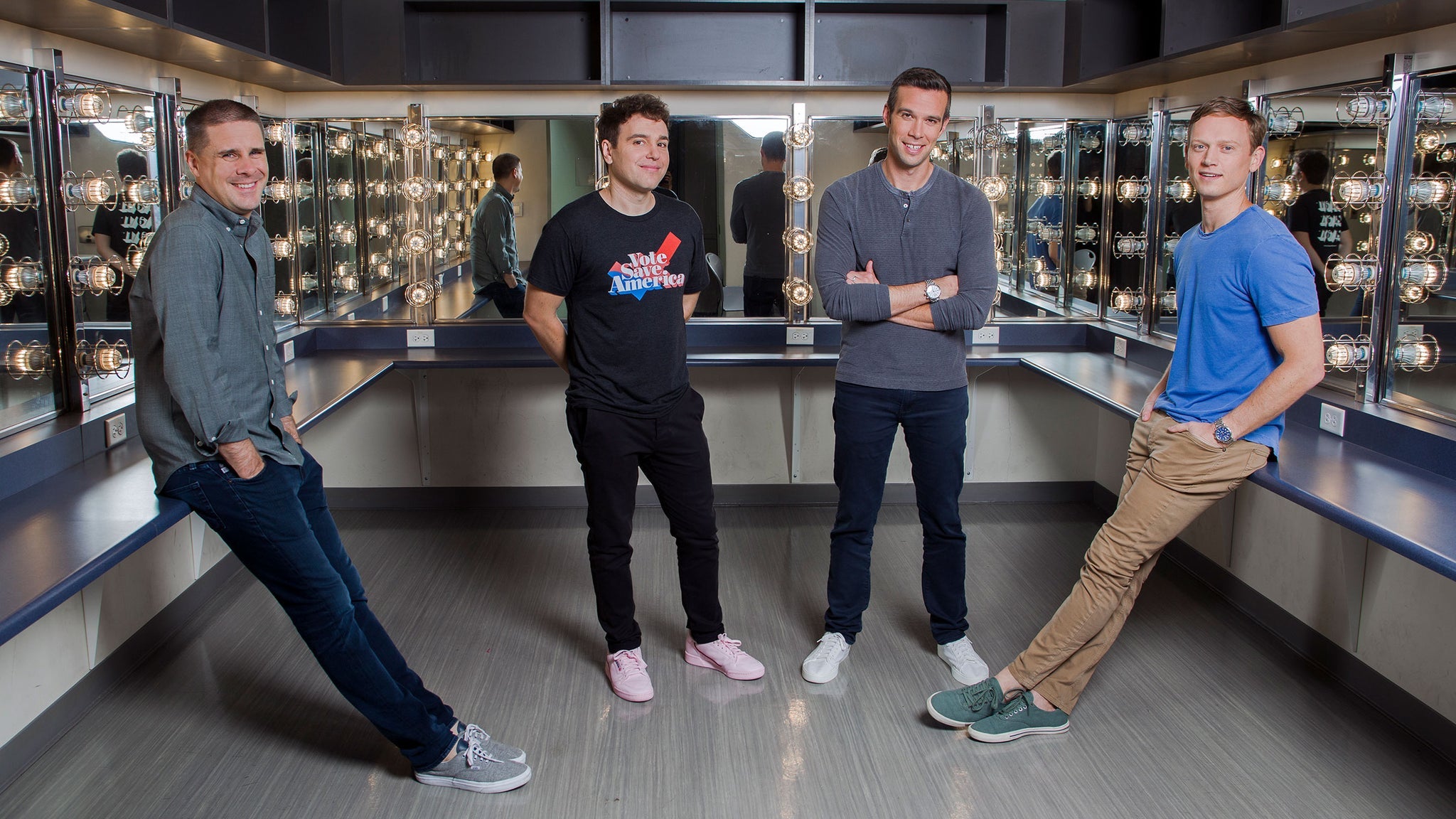 Pod Save America - Hopefully Just Visiting