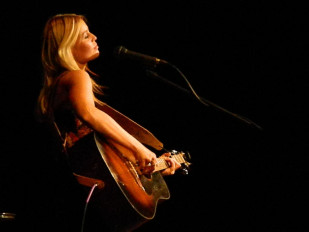 Sofia Talvik & Band image