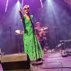 Liisa Akimof & Yökerho K-18