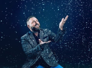 Christmas with Johnny Reid