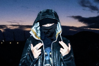 ESDEEKID 'THE REBEL TOUR' REINFORCED BY RICO ACE.