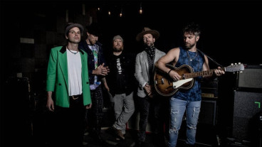 The Trews With Guests The Watchmen and Skydiggers
