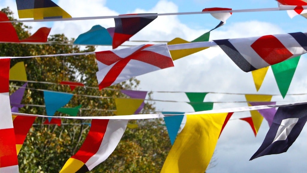 Hogmanay At Manuka and Two Dots