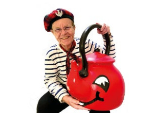 Artie's Singing Kettle: Hogmanay Party