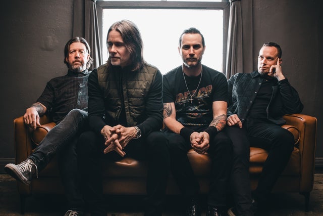 Alter Bridge - What Lies Within Tour