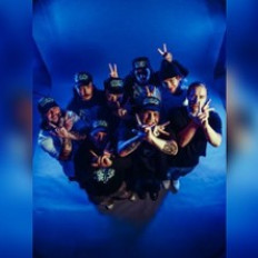 Jänöklubi, Kukkatalo