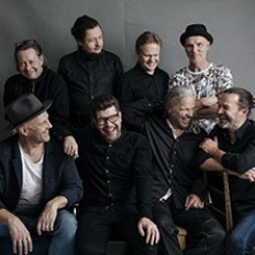 SUURLÄHETTILÄÄT K-18