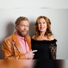 ROSALIE- RYYSYISTÄ RAKKAUTEEN