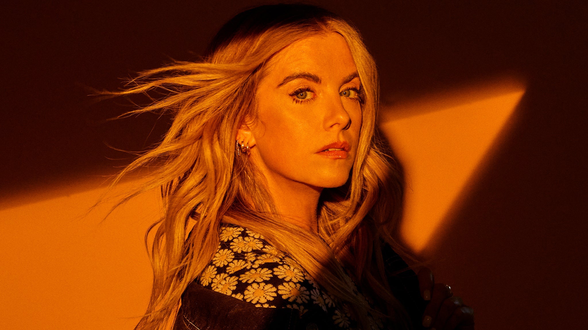 Lindsay Ell - the fence sitter tour