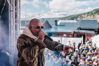 Petter, DJ Sleepy & Eye N'I Live på Timmerstugan image