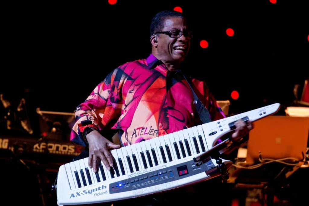 Hommage à Herbie Hancock, pionnier du jazz moderne
