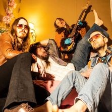 LOVER & Moonshine Mojo & Karanneet Käärmeet