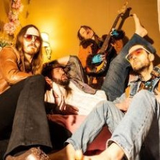 LOVER & Moonshine Mojo & Karanneet Käärmeet