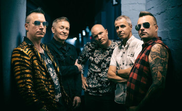 Black Devils feat. Ile Kallio & Janne Louhivuori