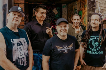 Less Than Jake - Winter Circus