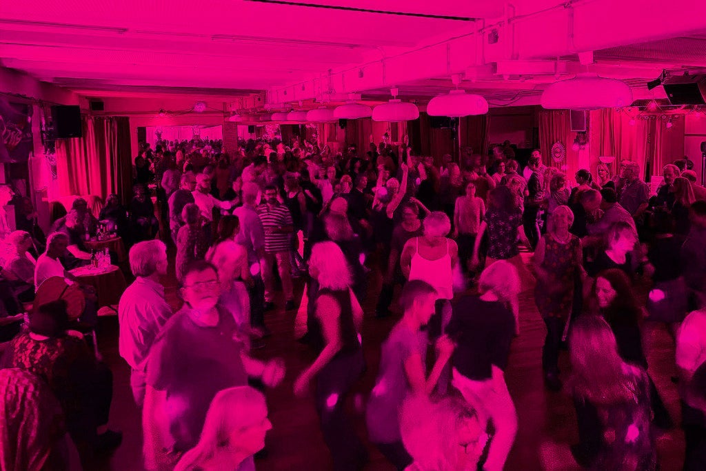 FOREVER YOUNG + Tanz im Glück