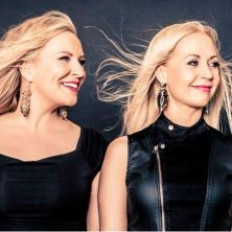 Sutela ja Salminen - Stand uppia! *K-18 ANNISKELUESITYS*