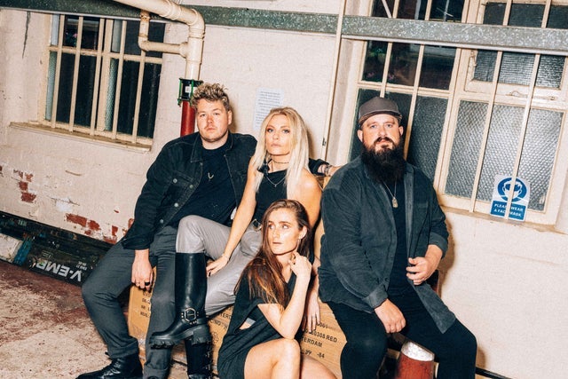 C2c Matinee Show - First Time Flyers + the Niche Family + John Morgan