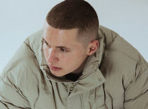 MORGAN SEATREE presents UNFUSSY