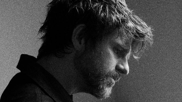 Vincent Vallieres - Au travers de la route