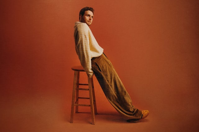 Alex Warren – Finding Family on the Road | All-In Package