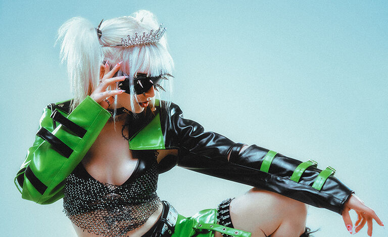 Nenerchy (levyjulkkarit), Kirkkovene