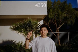 Clinton Kane - 4350 Live