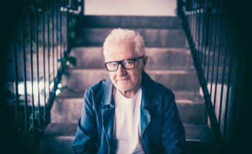 Pekka Ruuska: "Halki tuhannen savuisen salongin"